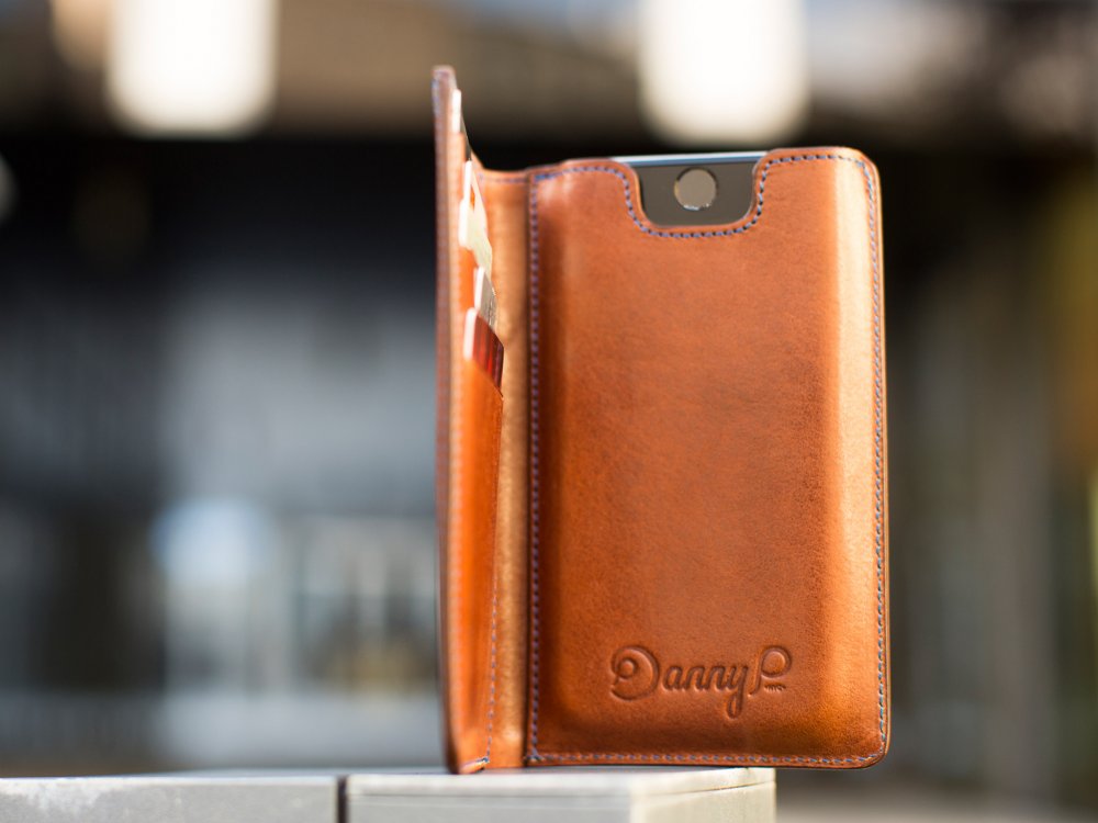 Leather wallet with iPhone 6/6s/7/8 case dark brown