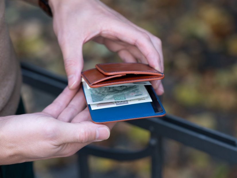 Slim kožená peněženka s klipem - hnědá