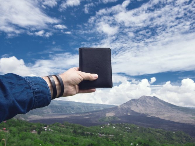 Luxusní kožená peněženka na cestovní pas a karty černá