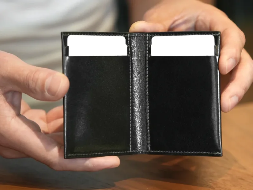 Kožená ID peněženka černá