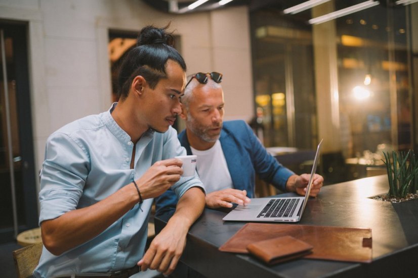 Luxusní obal na notebook MacBook Air 13" Retina v tmavě hnědé