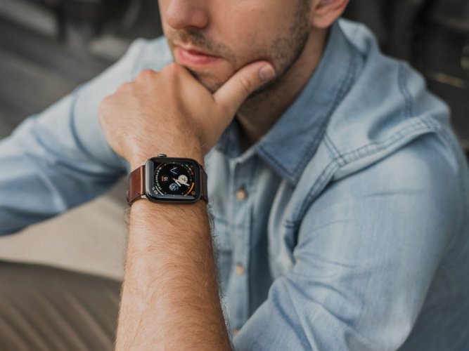 Luxusní Apple Watch řemínek z kůže - tmavě hnědá