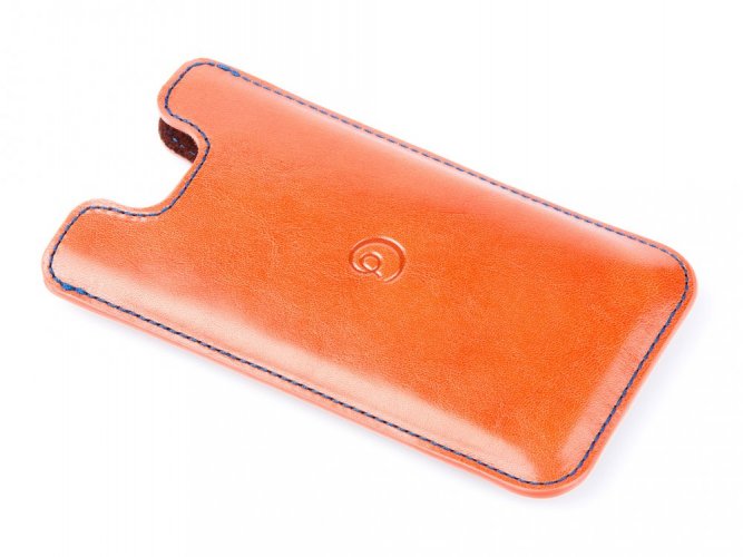 Leather case for iPhone 5 / 5s / SE brown Italian leather
