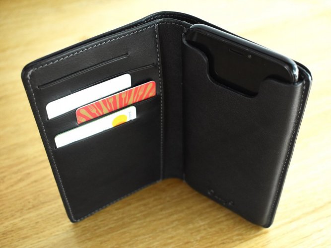 Kožená peněženka s pouzdrem na iPhone X/Xs černá