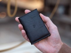 Kožená ID peněženka černá