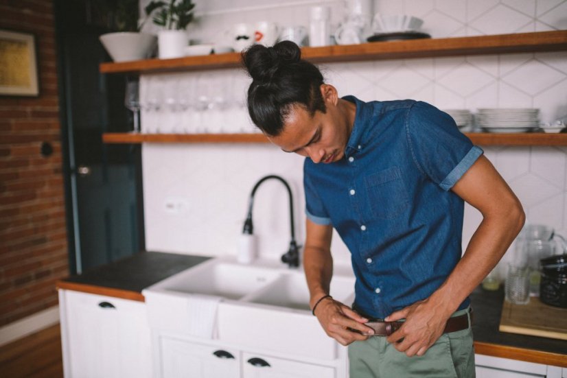 Leather belt with stitching dark brown
