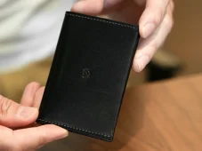 Kožená ID peněženka černá