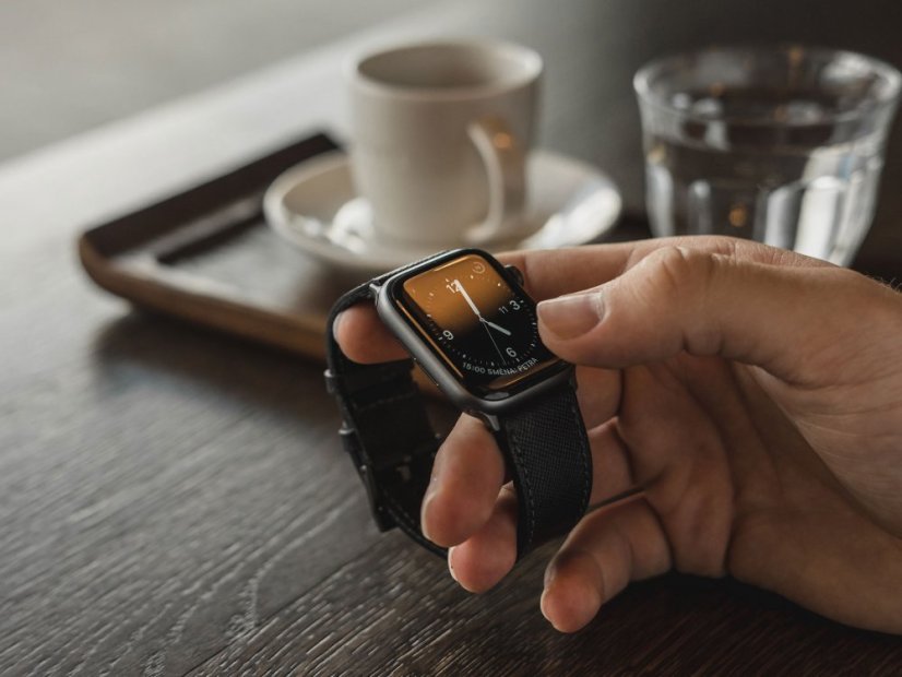Business kožený řemínek pro Apple Watch - Saffiano černá