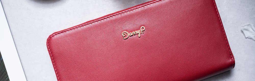 Dámská kožená peněženka se zipem červená slideshow