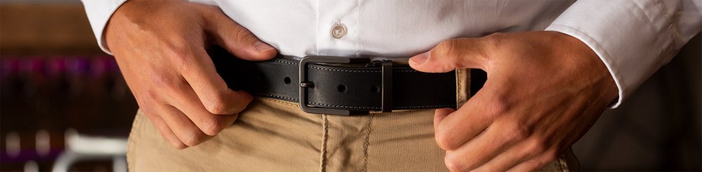 Black leather belt with stitching and black buckle - slideshow
